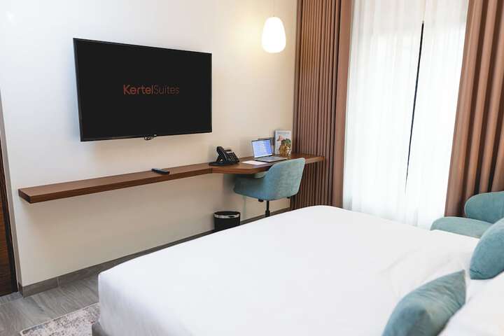Room 10 of 44
