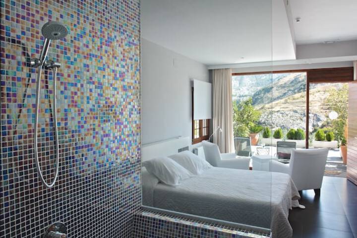 Room 21 of 45
