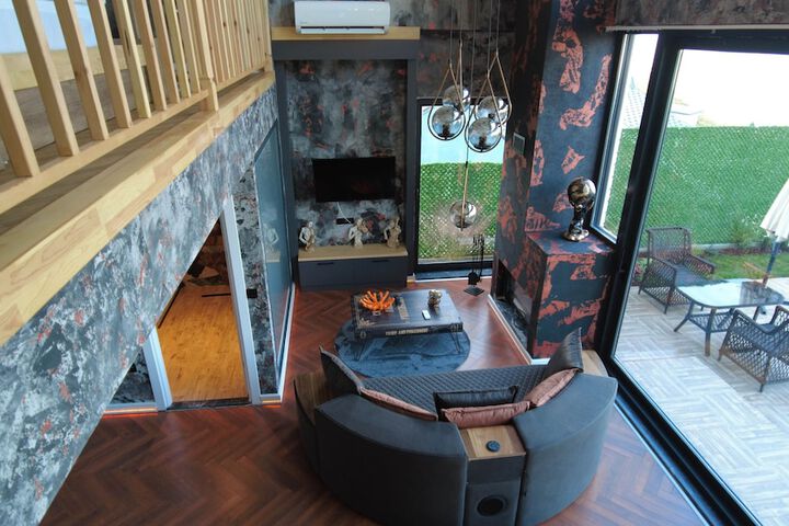 Room 15 of 26