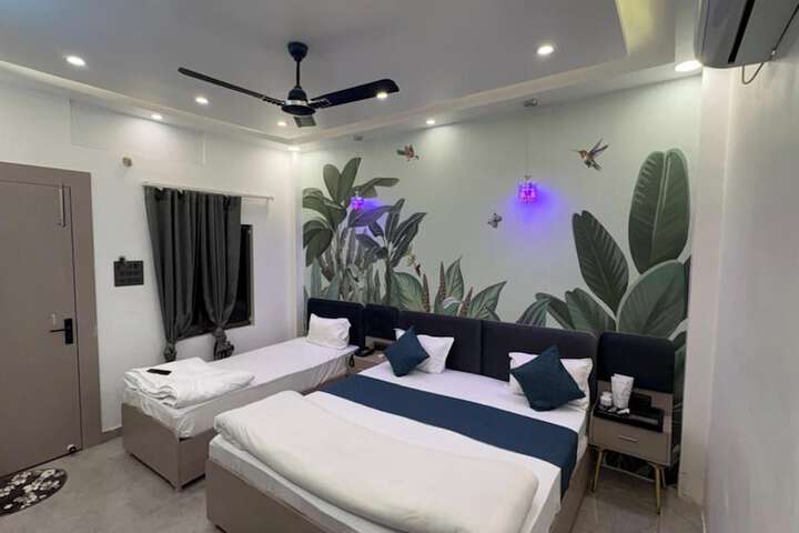 Room 20 of 29
