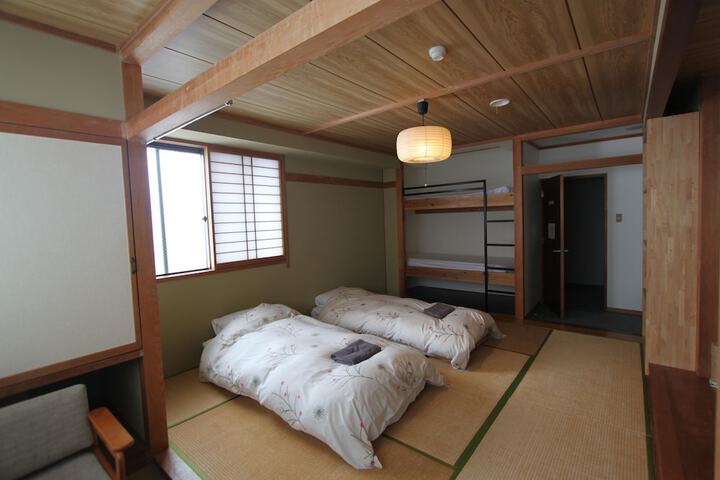 Room 27 of 57