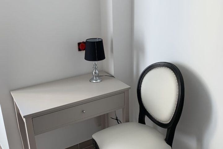 Room 12 of 29