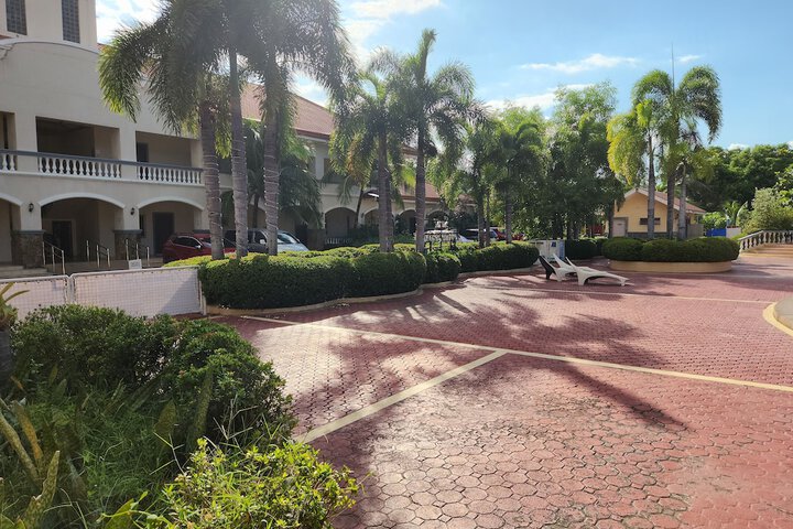 Hotel 176 of 199
