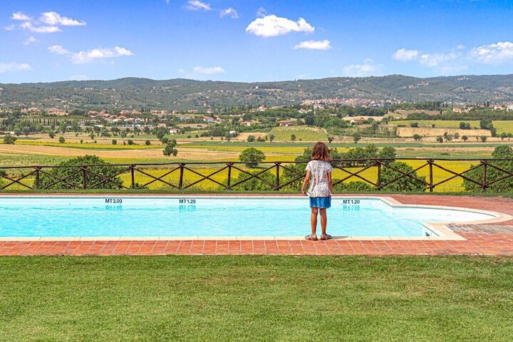 Pool 62 of 87