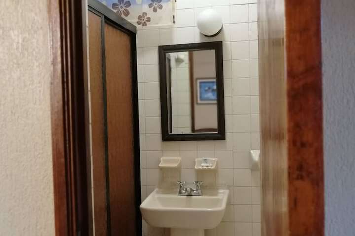 Room 34 of 90