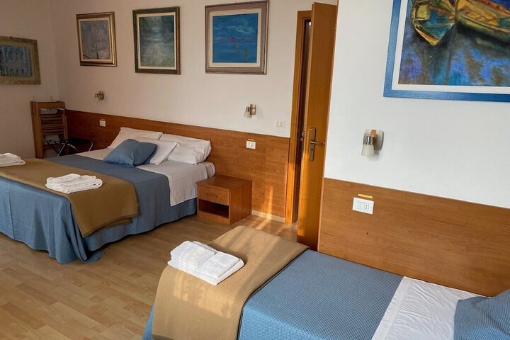 Room 73 of 170