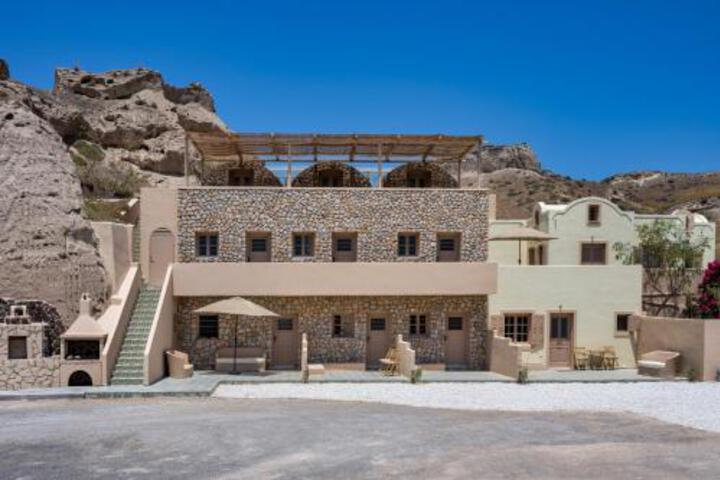 Hotel 8 of 51