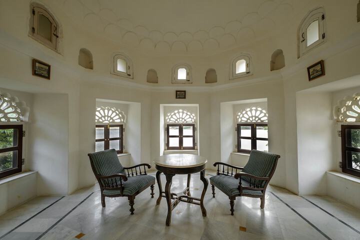 Room 15 of 70