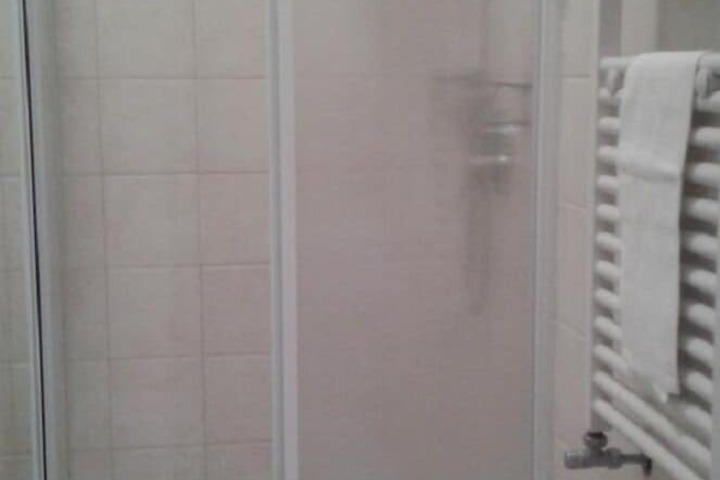 Room 12 of 26