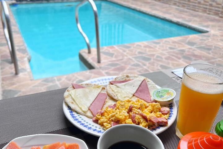 Breakfast/Coffee Service 61 of 69