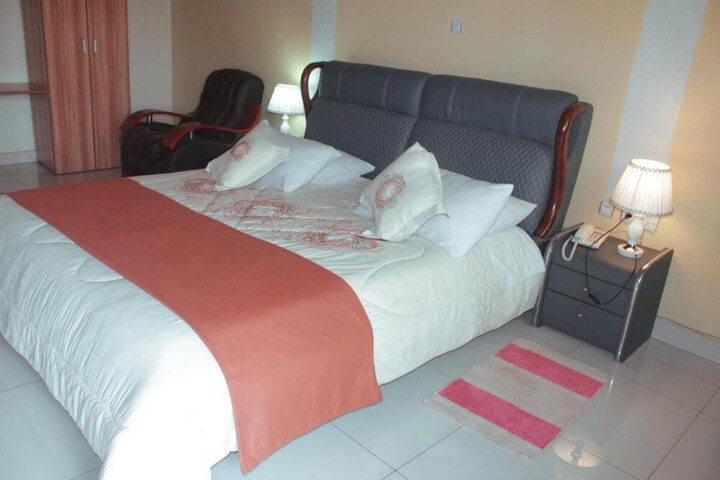 Room 8 of 21