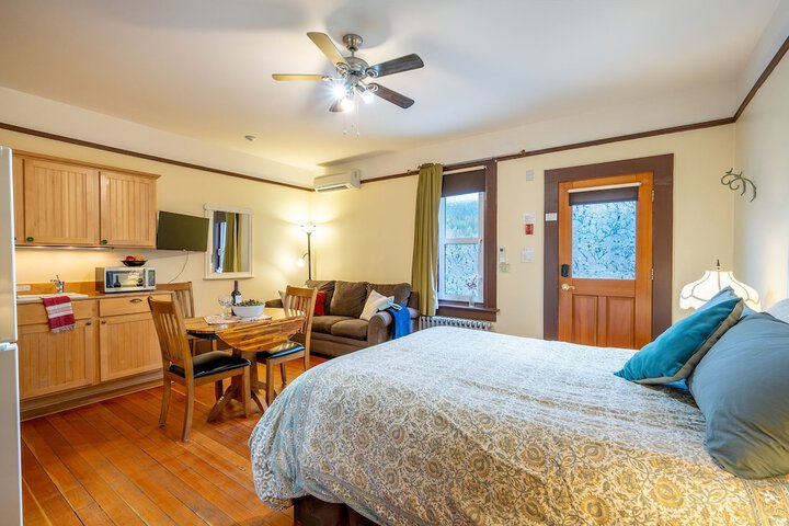 Room 40 of 60