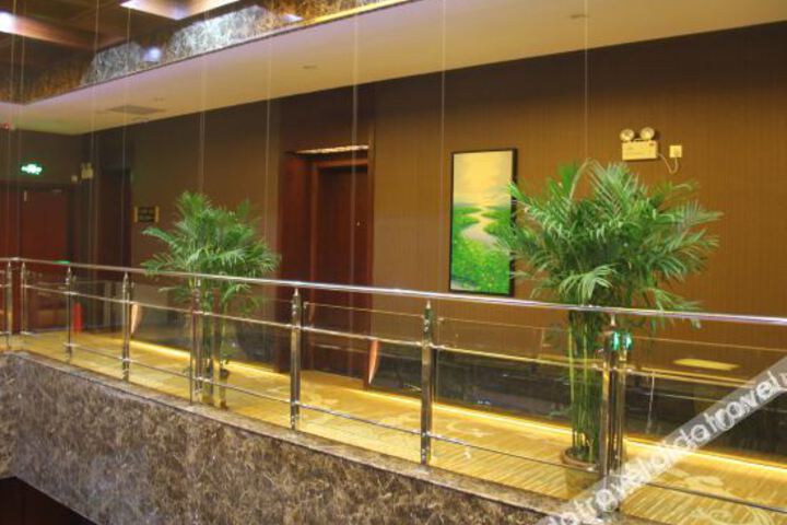 Hotel Interior 7 of 16