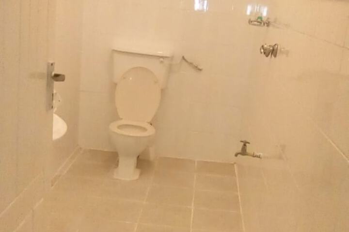 Room 75 of 104