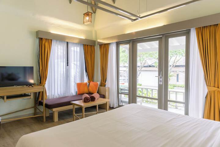 Room 55 of 214