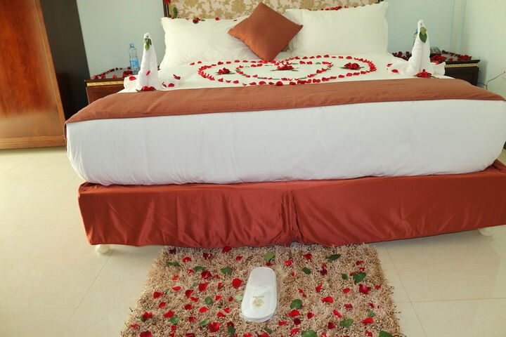 Room 14 of 33