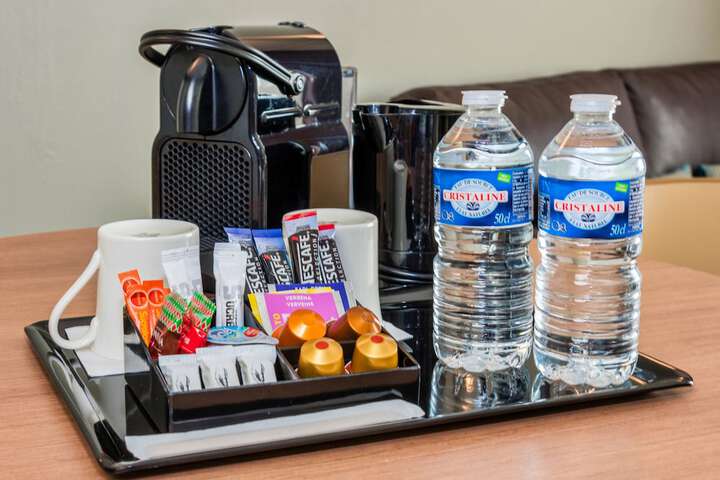 Breakfast/Coffee Service 32 of 86