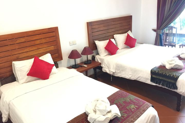 Room 5 of 50
