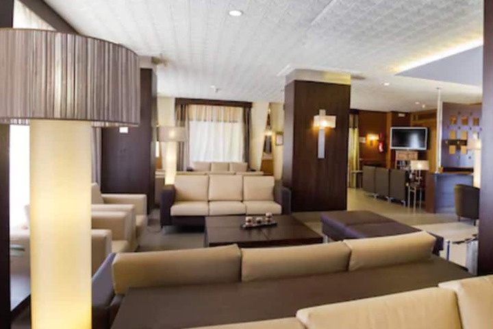 Guest Lobby