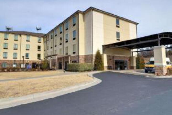 Image of Comfort Inn & Suites Fort Smith I-540