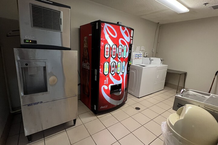 Vending machine