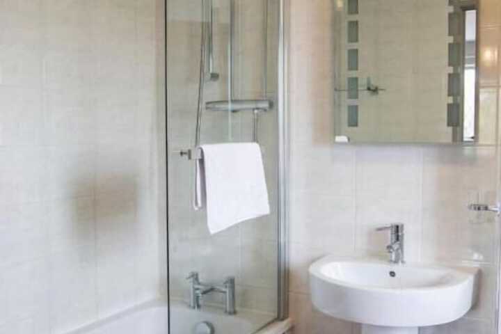 Clean Restrooms