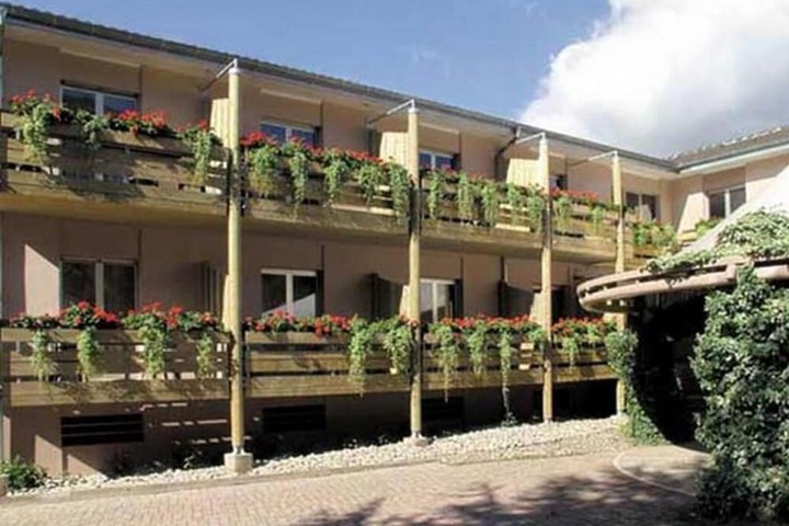 Hotel 53 of 54