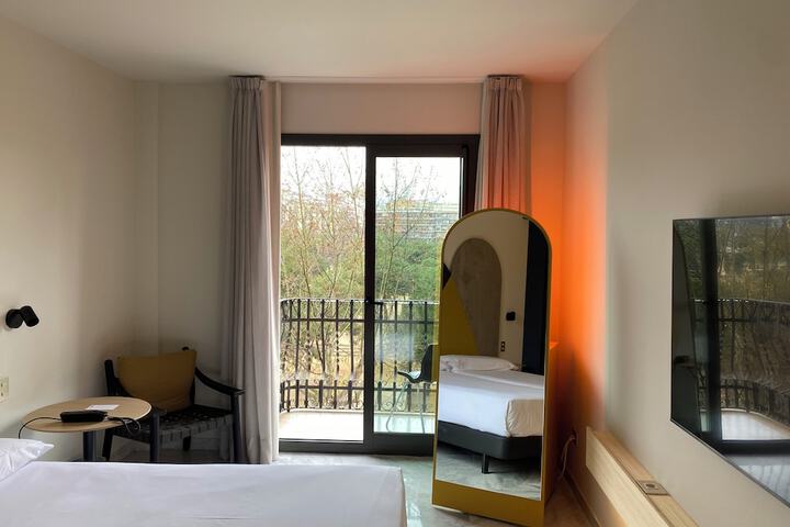 Room 59 of 265