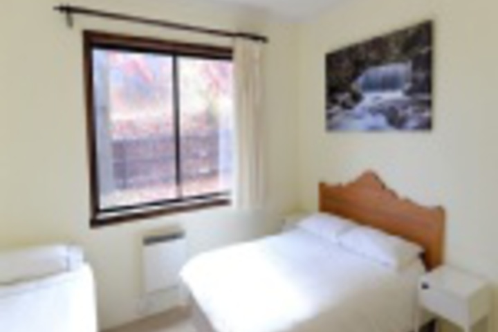 Room 205 of 693