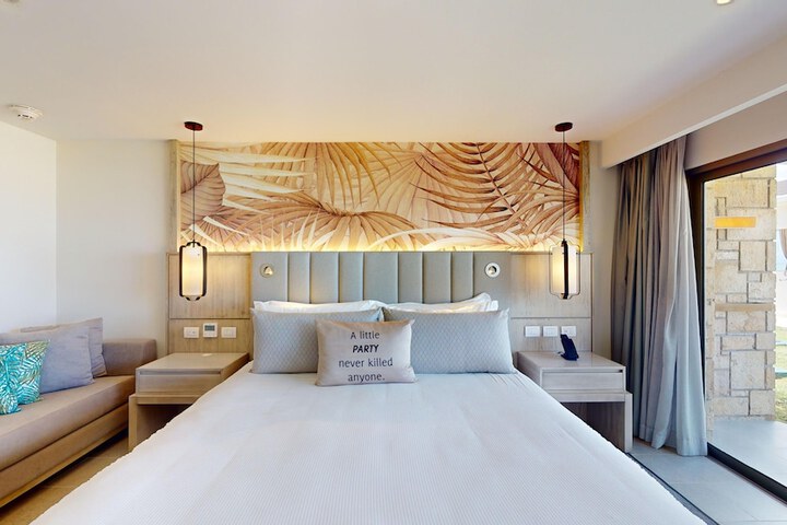 Room 95 of 235