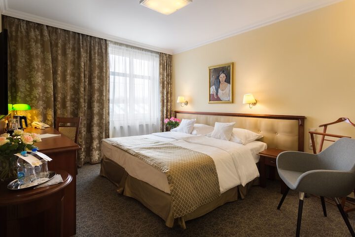 Room 21 of 86