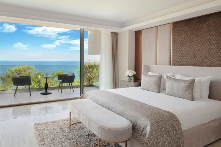Room 28 of 108
