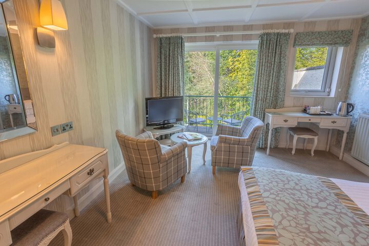 Room 42 of 122