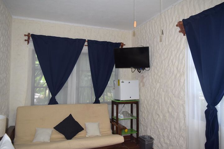 Room 16 of 129