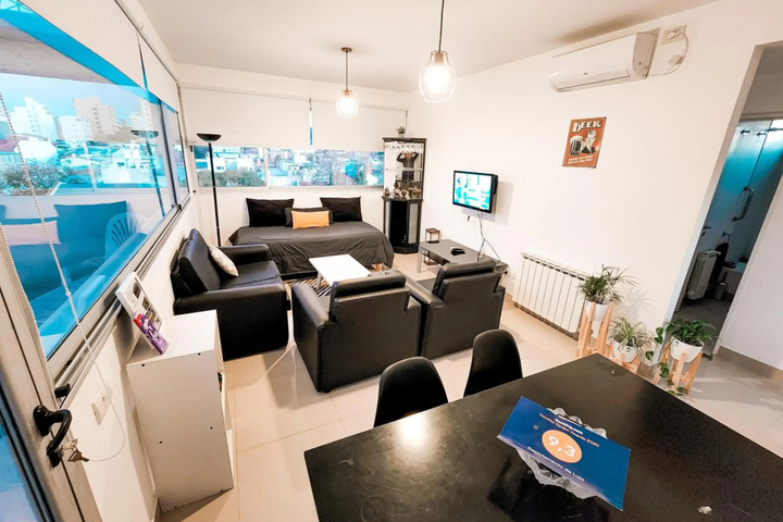 Room 12 of 20
