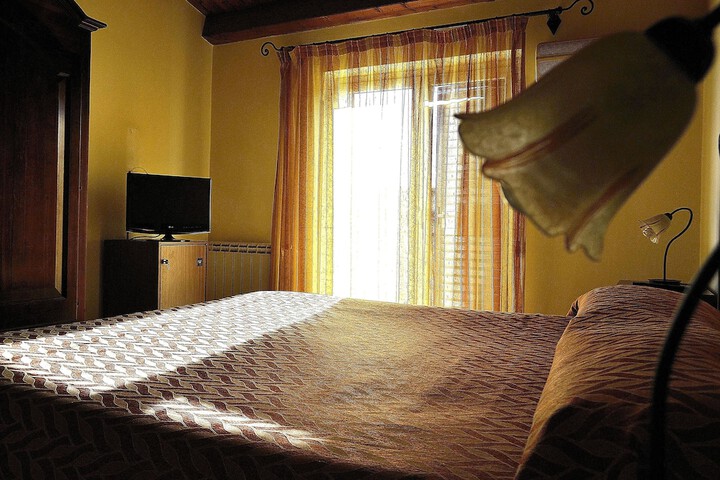 Room 6 of 23