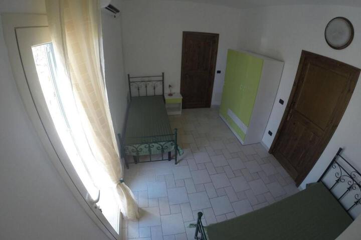 Photo 4