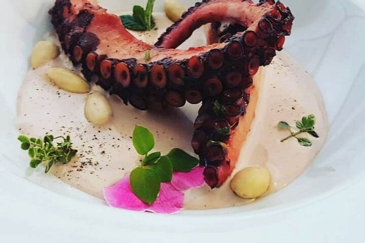 Dining 95 of 139