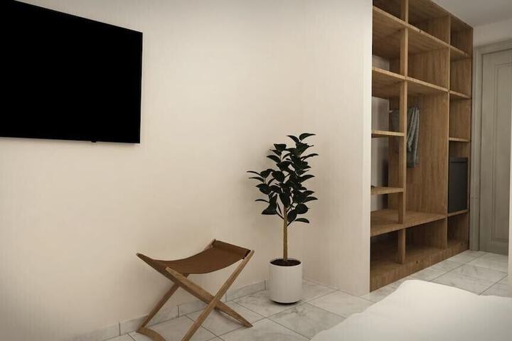 Room 7 of 27