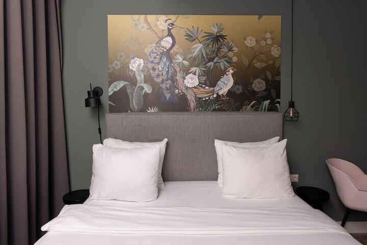 Room 21 of 52