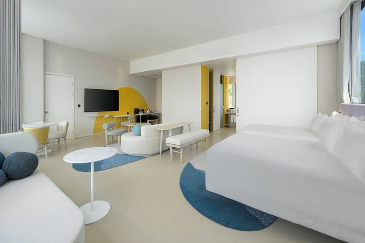 Room 54 of 226