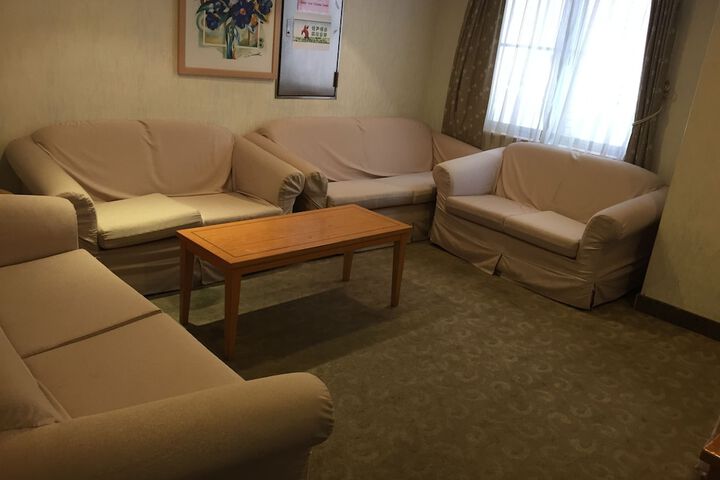 Room 19 of 40