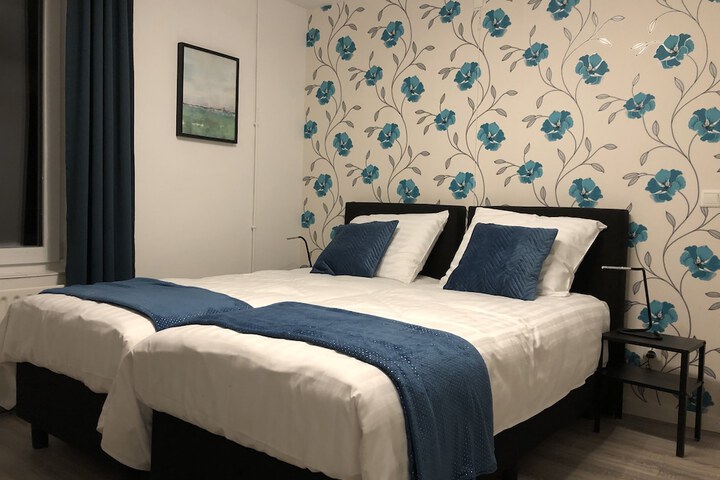 Room 16 of 42