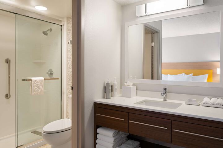 Bathroom shower