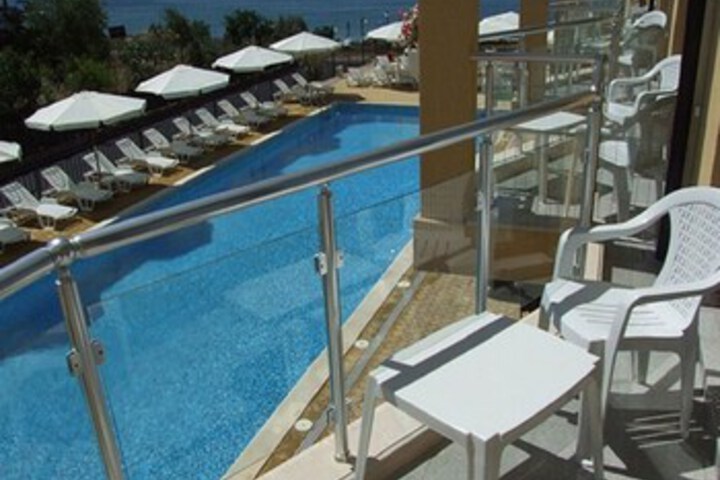 Terrace/Patio 2 of 17