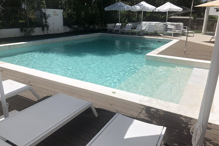 Pool 54 of 75
