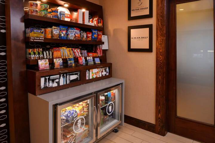 Snack bar