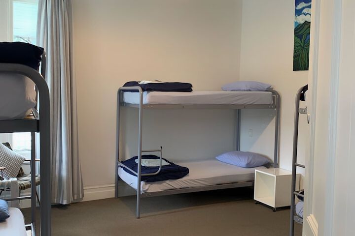 Room 13 of 40