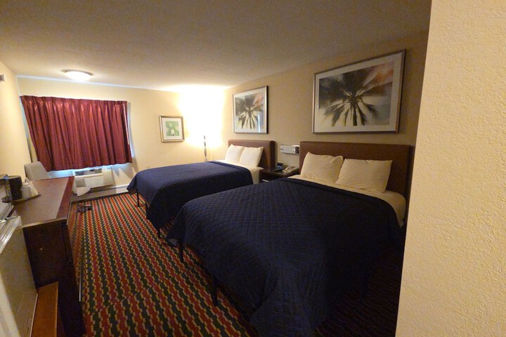 Room 34 of 66