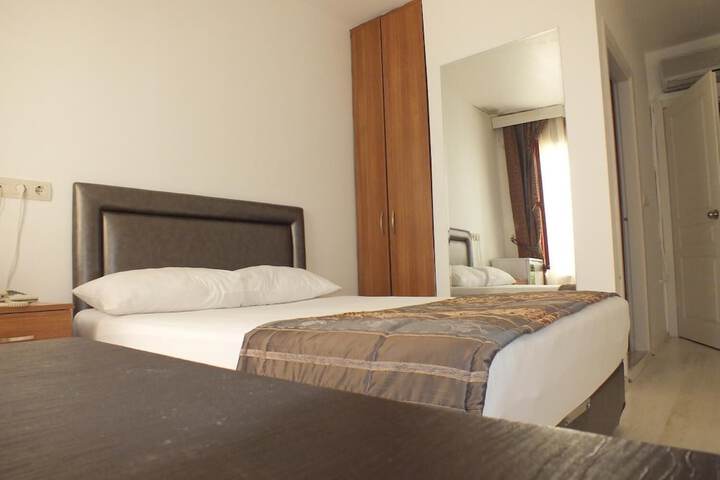 Room 18 of 32